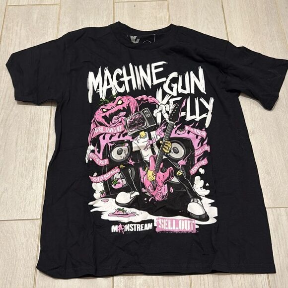 New machine gun Kelly tour tee XS - Picture 1 of 4